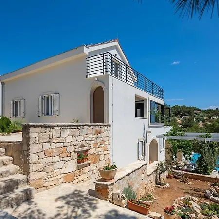 Luxury Seafront Seaview Milna Pool Milna (Brac)