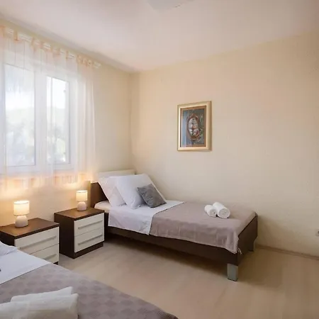 Luxury Seafront Seaview Milna Pool * Milna (Brac)