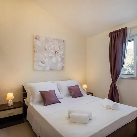 Luxury Seafront Seaview Milna Pool Milna (Brac)