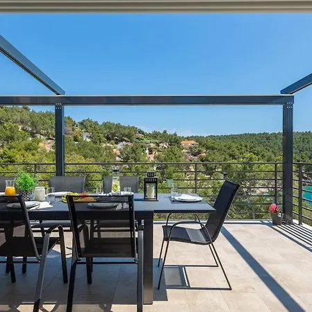 Luxury Seafront Seaview Milna Pool Feriehus *