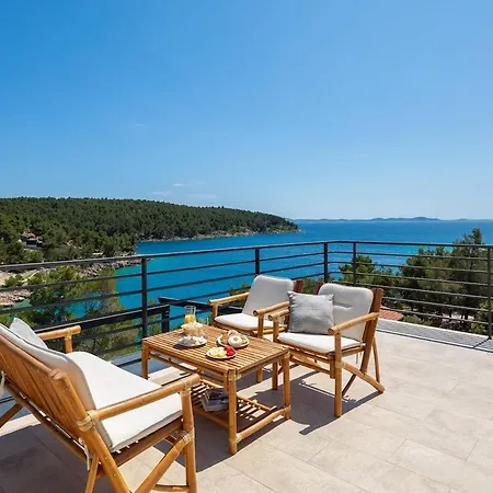 Luxury Seafront Seaview Milna Pool *
