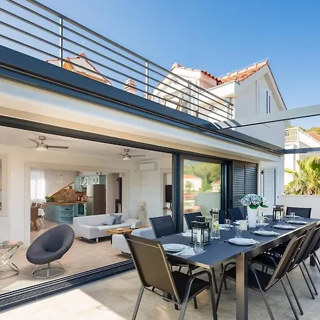 Luxury Seafront Seaview Milna Pool Feriehus *